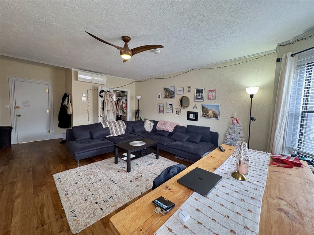 914 Beacon Street, Unit 4 Boston, MA 02215 - Photo 2 of 19