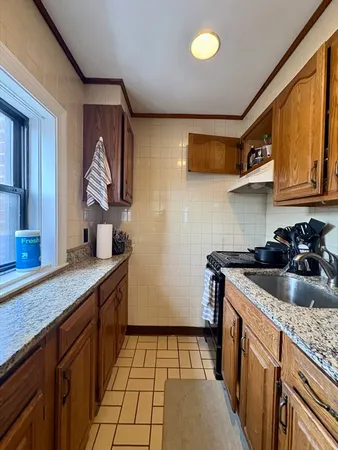 $4,750 | 914 Beacon Street, Unit 4, Boston, MA 02215