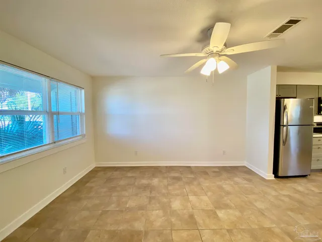 a view of empty room with window