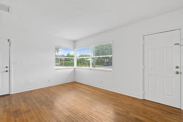 $1,700 | 5208 Spruce Avenue, Unit B, West Palm Beach, FL 33407