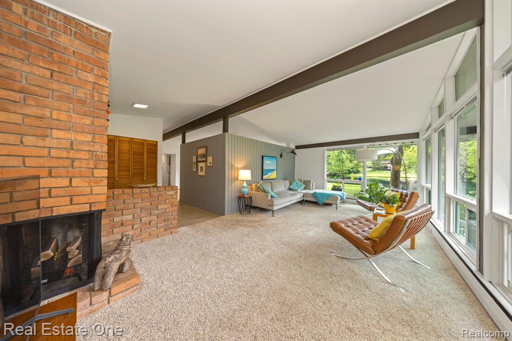 29845 Highmeadow Road Farmington Hills, MI 48334 - Photo 8 of 36