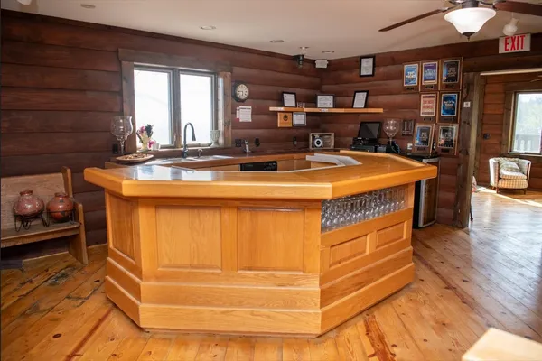 $1,750,000 | 2003 West Hanover Road, Hanover, IL 61041