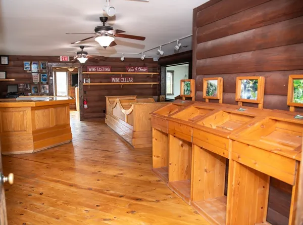 $1,995,900 | 2003 West Hanover Road, Hanover, IL 61041