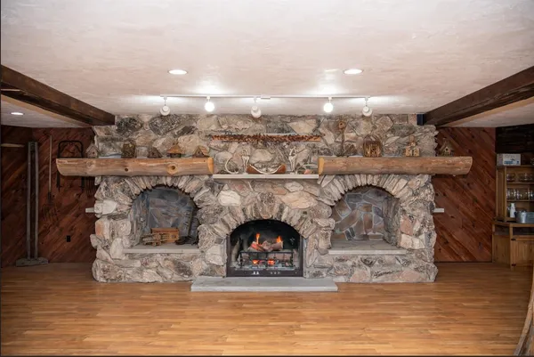 $1,750,000 | 2003 West Hanover Road, Hanover, IL 61041