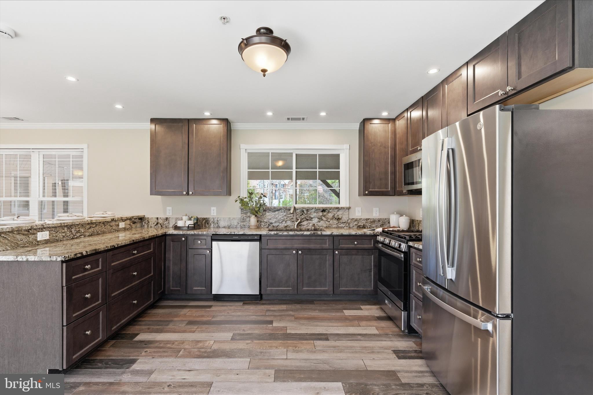 11607 Prospect Hill Road Glenn Dale, MD 20769 - Photo 9 of 41 Stainless steel appliances