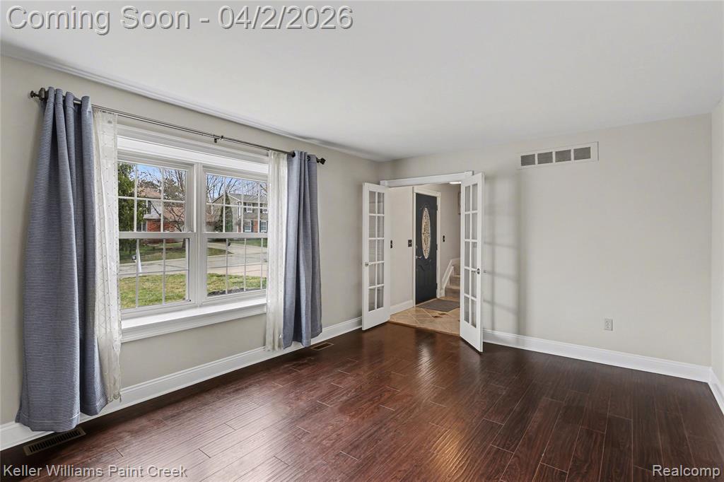 893 Dressler Lane Rochester Hills, MI 48307 - Photo 4 of 32 Gallery Image 4