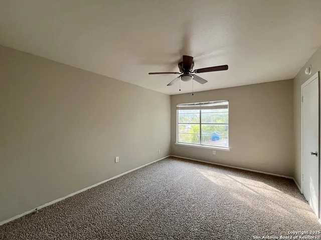 $895 | 2802 Lasses Boulevard, Unit 20, San Antonio, TX 78223