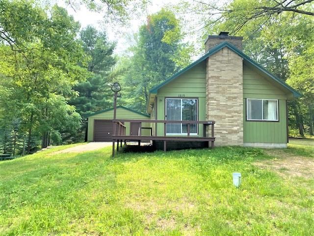 1819 Rollway Road Gladwin, MI 48624 - Photo 2 of 19