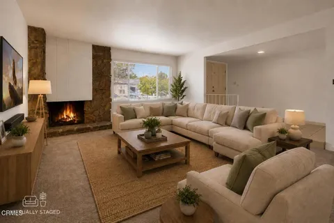 $924,900 | 252 Columbia Road, Thousand Oaks, CA 91360