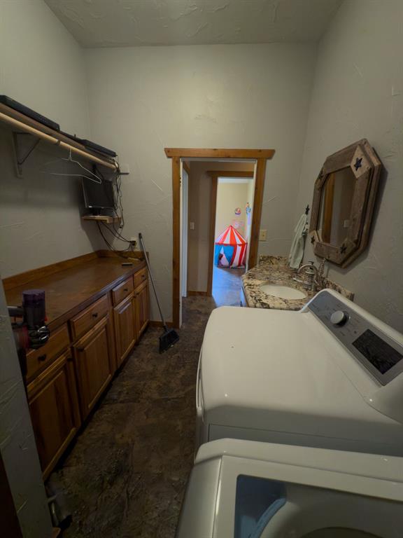 2931 Wall Street Road Howe, TX 75459 - Photo 35 of 38 a utility room with dryer and washer