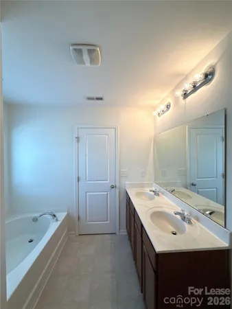 $1,990 | 354 Cornielle Lane, Charlotte, NC 28216