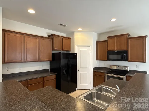 $1,990 | 354 Cornielle Lane, Charlotte, NC 28216