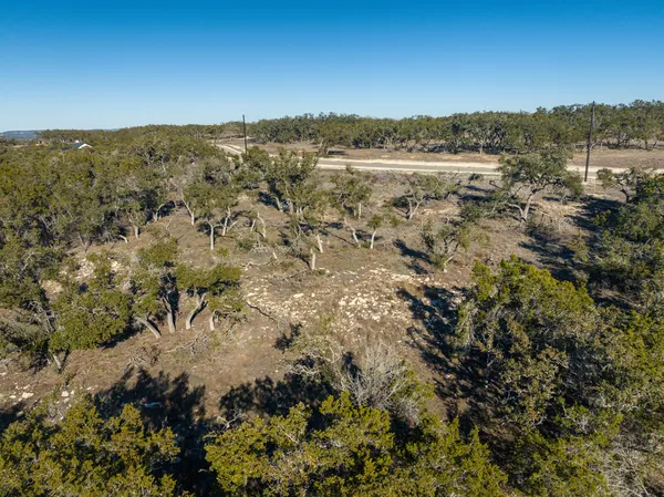 a view of a dry field