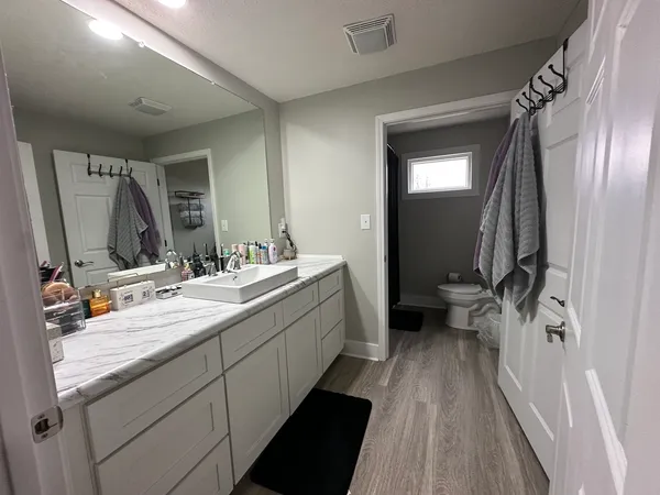 $170,000 | 105 North Epperson Drive, McLeansboro, IL 62859