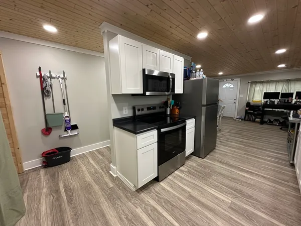 $170,000 | 105 North Epperson Drive, McLeansboro, IL 62859