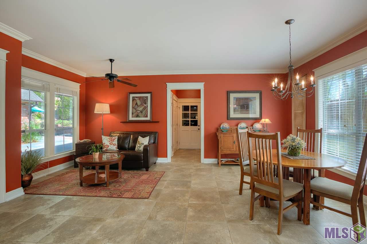 418 Plantation Ridge Drive Baton Rouge, LA 70810 - Photo 11 of 32 KEEPING AREA AND AND BREAKFAST AREA