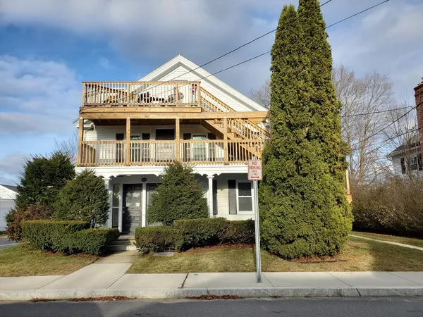 $1,900 | 20-24 Walnut Street, Unit 1F, Winchendon, MA 01475