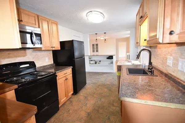 $1,900 | 20-24 Walnut Street, Unit 1F, Winchendon, MA 01475