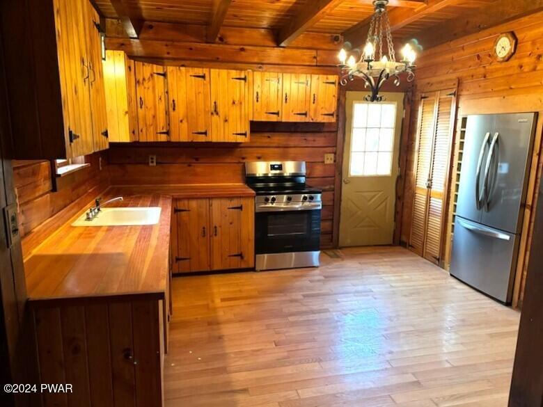 189 Hathaway Road Equinunk, PA 18417 - Photo 3 of 27 Kitchen