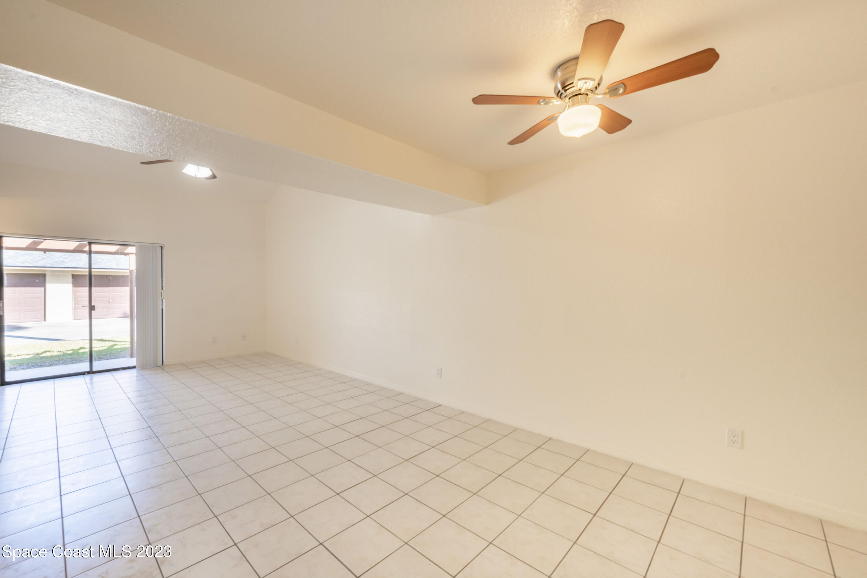 1130 Gary Hunt Road, Unit B Cocoa, FL 32926 - Photo 5 of 33 1130 Gary Hunt Road, B