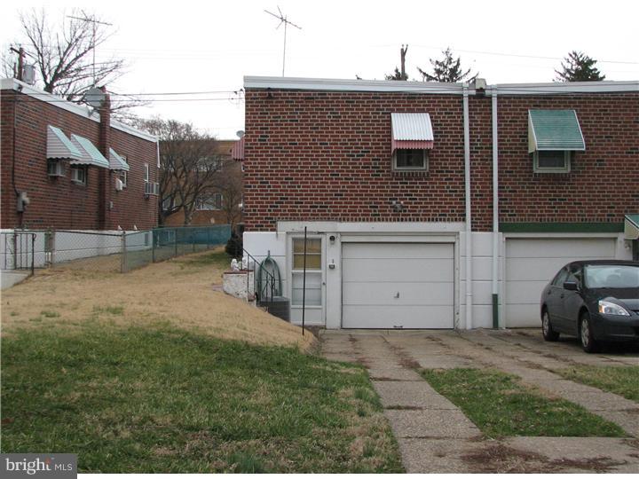 4414 Decatur Street Philadelphia, PA 19136 - Photo 9 of 10 Exterior Back
