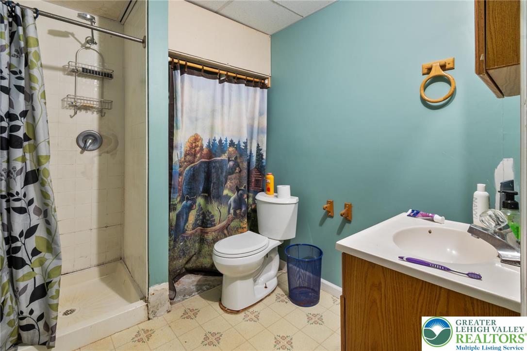 5306 Lanark Road Center Valley, PA 18034 - Photo 27 of 29 Gallery Image 27