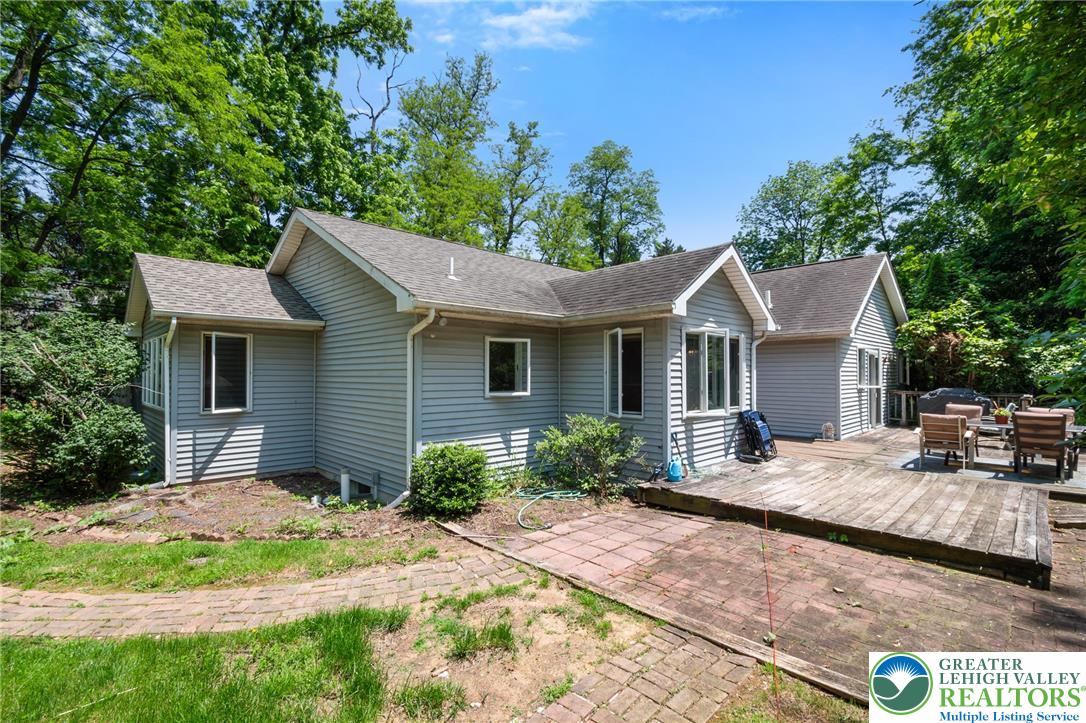 5306 Lanark Road Center Valley, PA 18034 - Photo 4 of 29 Gallery Image 4
