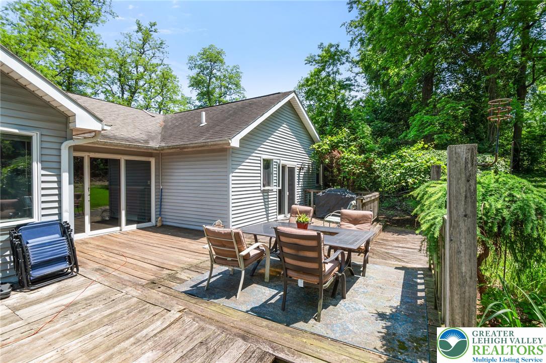 5306 Lanark Road Center Valley, PA 18034 - Photo 6 of 29 Gallery Image 6