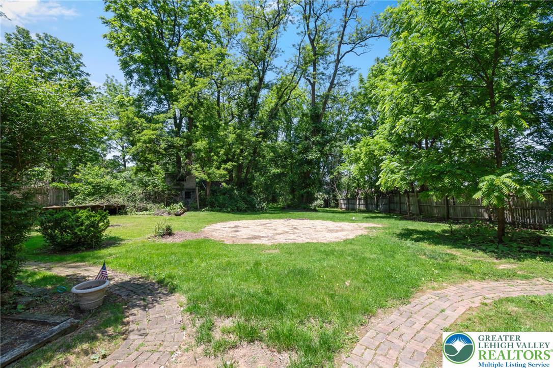 5306 Lanark Road Center Valley, PA 18034 - Photo 8 of 29 Gallery Image 8