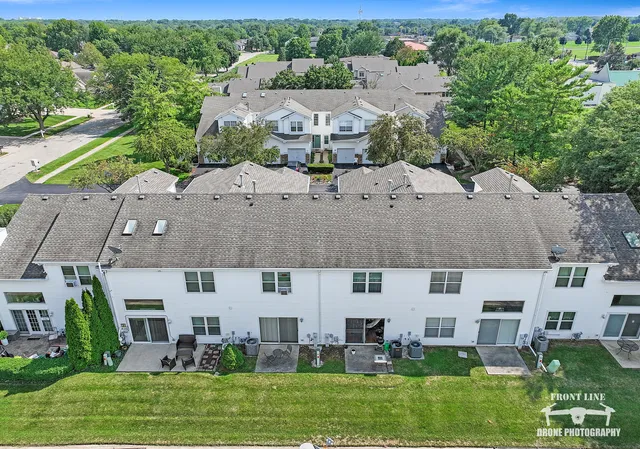 $267,000 | 1945 Calla Drive, Joliet, IL 60435