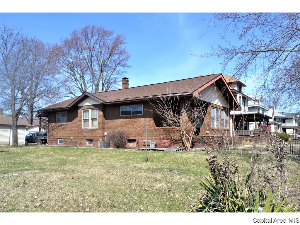 1527 South 5th Street Springfield, IL 62703 - Photo 3 of 21