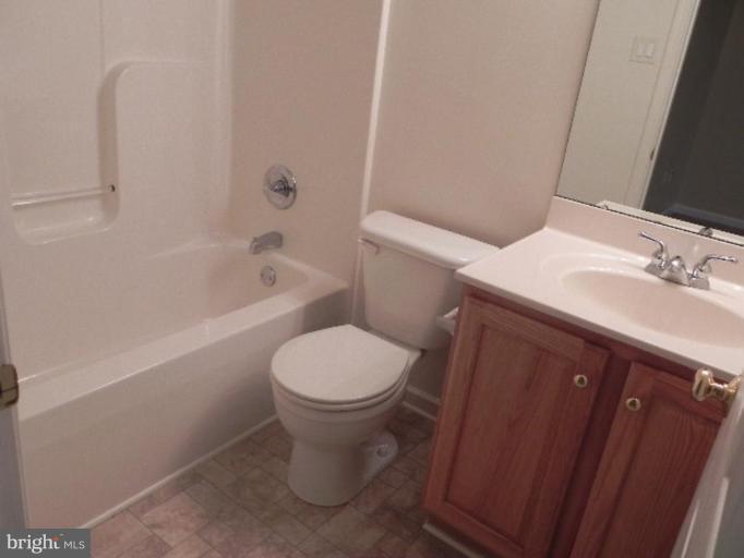 712 Uniontown Road Westminster, MD 21158 - Photo 13 of 17 Bath #2