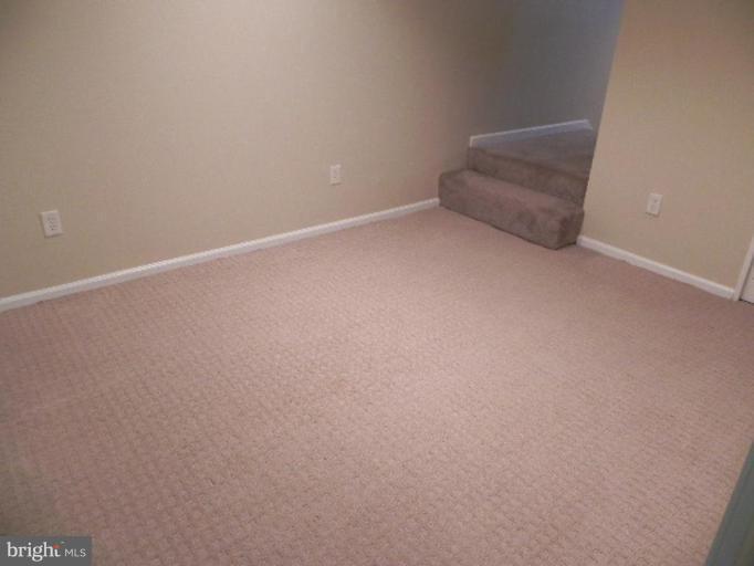 712 Uniontown Road Westminster, MD 21158 - Photo 15 of 17 Den