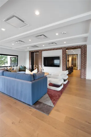 $4,475 | 3001 West 11th Street, Unit 537, Houston, TX 77008