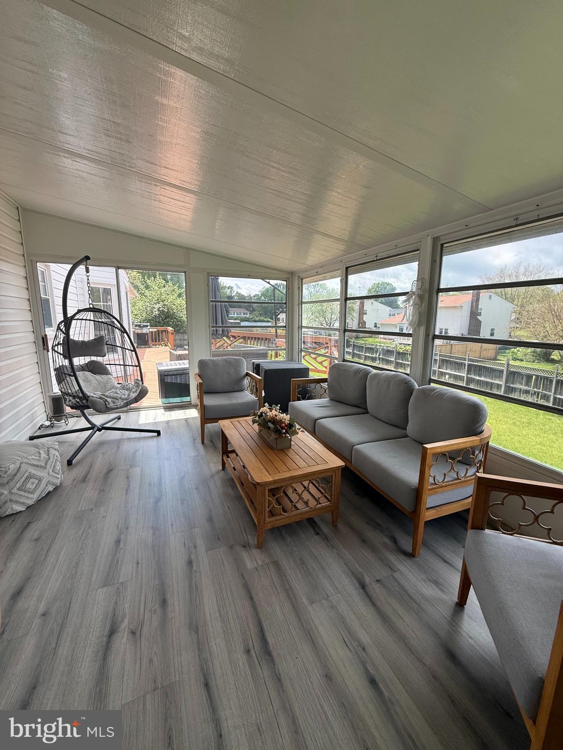 4082 Braxton Road Chantilly, VA 20151 - Photo 21 of 40 a living room with furniture and a large window