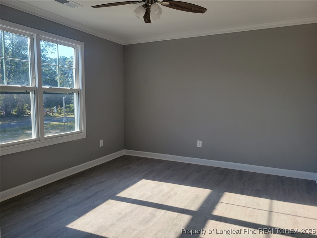 2960 H Clark Road Fayetteville, NC 28306 - Photo 16 of 33 an empty room with a window