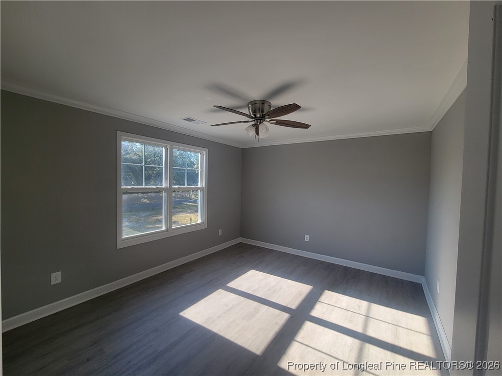 2960 H Clark Road Fayetteville, NC 28306 - Photo 21 of 33 an empty room with a window