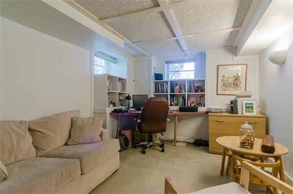 312 Woodcliff Road Newton, MA 02461 - Photo 18 of 20