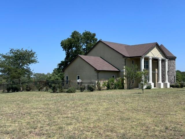 195 Whitworth Road Whitewright, TX 75491 - Photo 2 of 40 Gallery Image 2