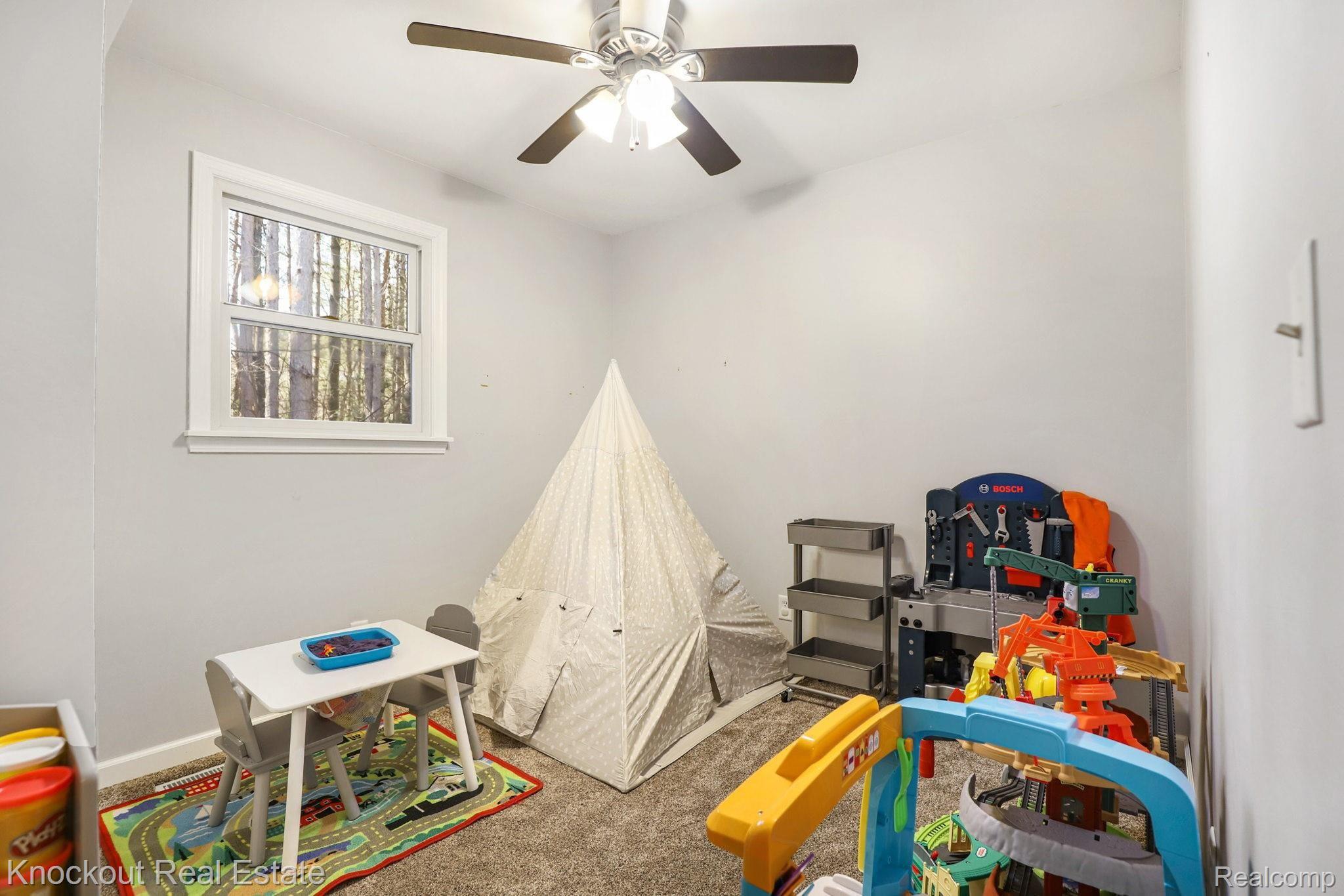 5930 Murphy Lake Road Millington, MI 48746 - Photo 23 of 49 26-web-or-mls-5930 Murphy Lake Millington - 26.jpg