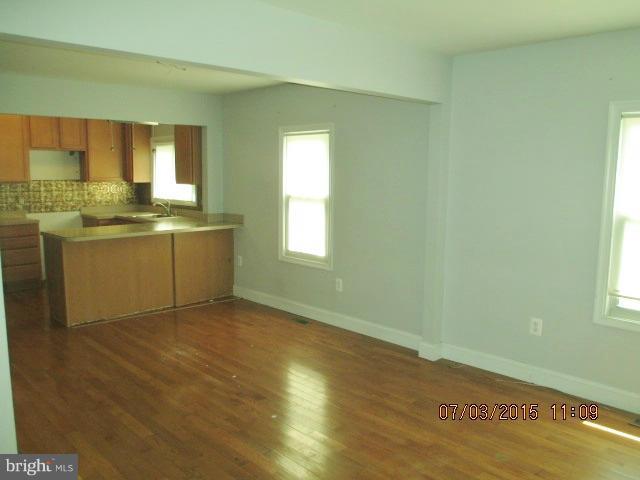 8433 Rugby Road Pasadena, MD 21122 - Photo 4 of 17 Dining Room