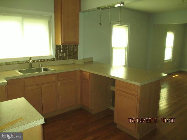 8433 Rugby Road Pasadena, MD 21122 - Photo 6 of 17 Kitchen