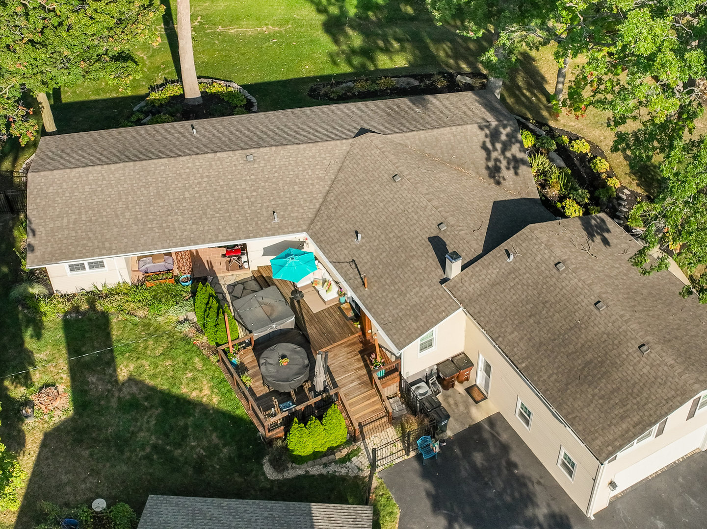 11426 South Brightway Road Mokena, IL 60448 - Photo 35 of 39 an aerial view of a house with a yard
