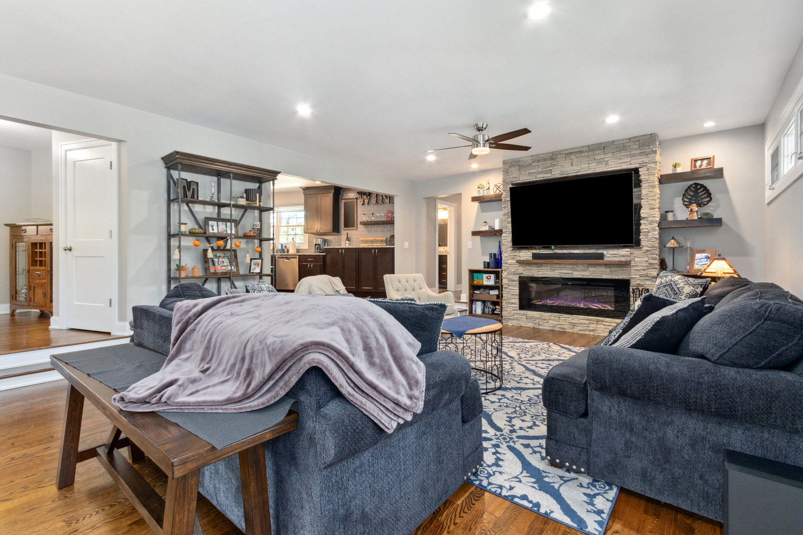 11426 South Brightway Road Mokena, IL 60448 - Photo 8 of 39 a living room with furniture and a flat screen tv