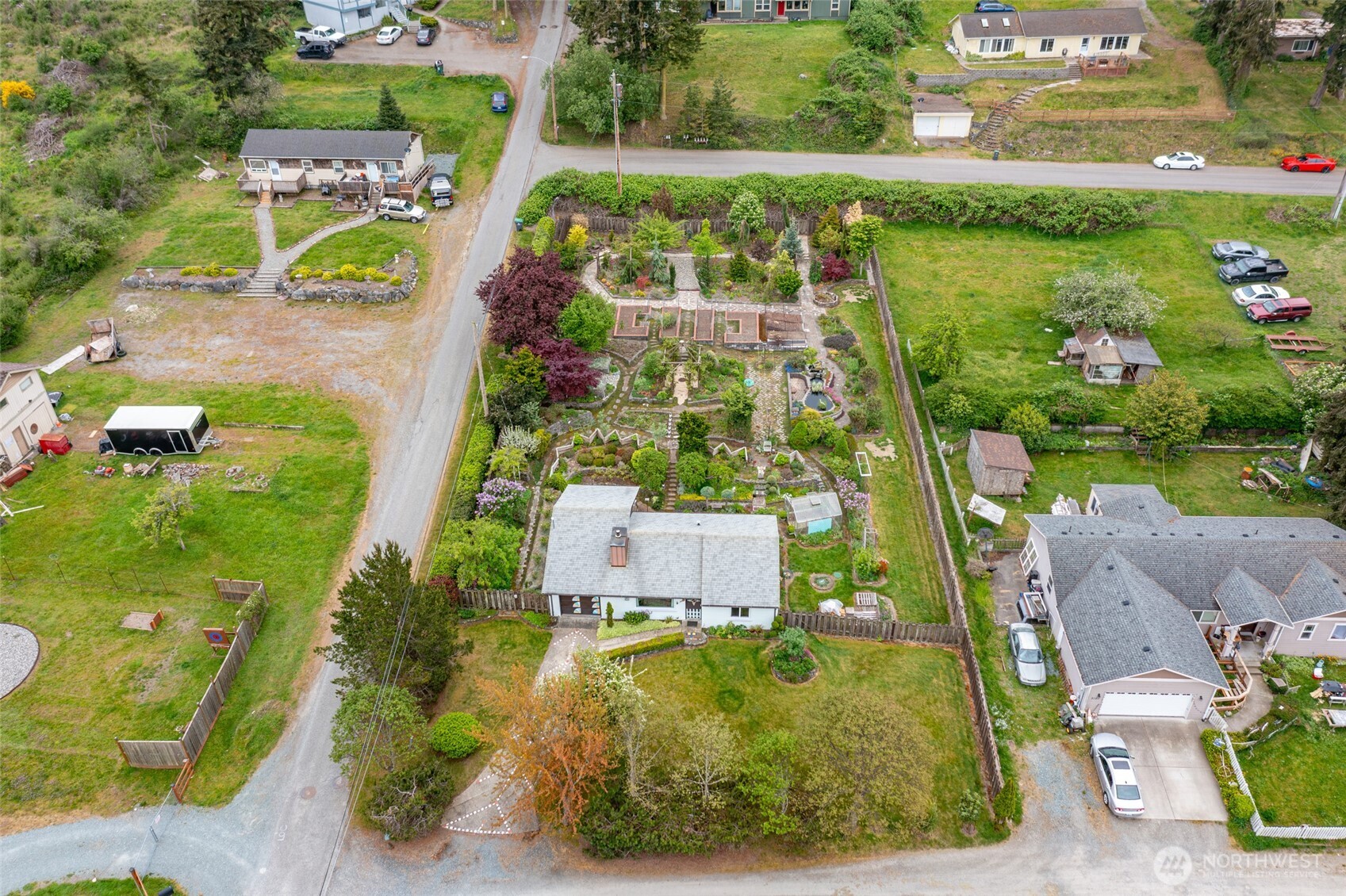 3183 Hawks Prairie Road Oak Harbor, WA 98277 - Photo 2 of 40 Gallery Image 2