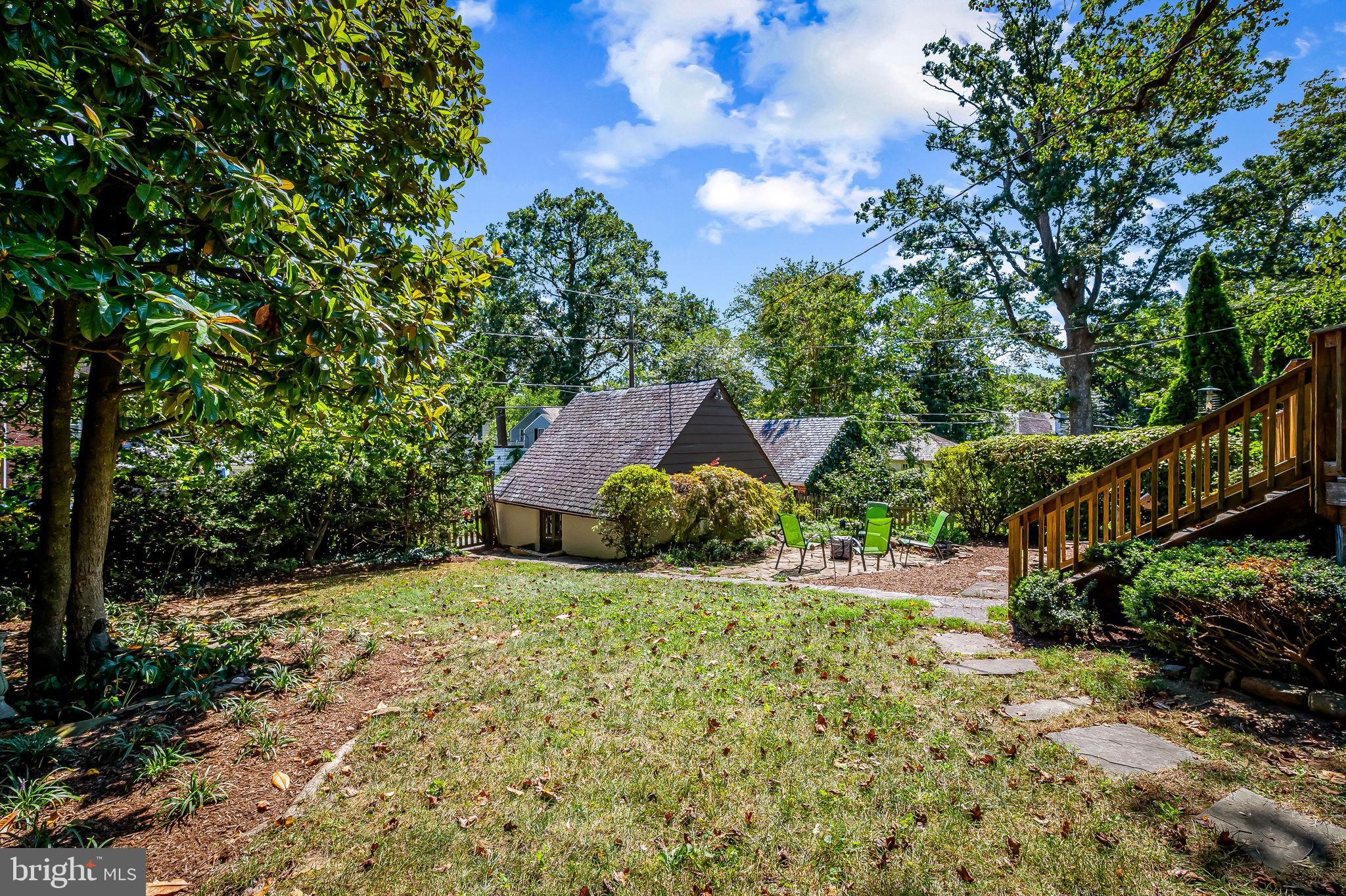 305 Tunbridge Road Baltimore, MD 21212 - Photo 51 of 58 a view of a house with a yard