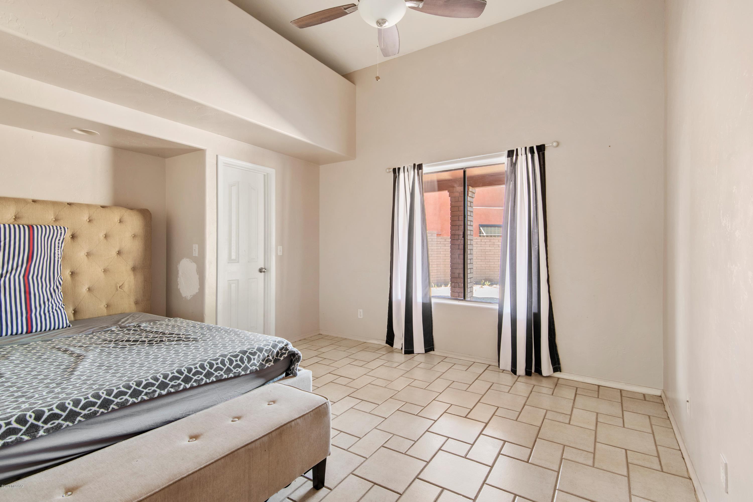 4987 Cat Mountain Road Tucson, AZ 85757 - Photo 23 of 30 Gallery Image 23