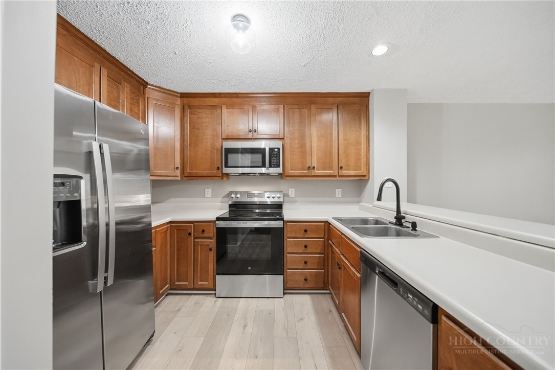 800 Meadowview Drive, Unit 2 Boone, NC 28607 - Photo 12 of 22