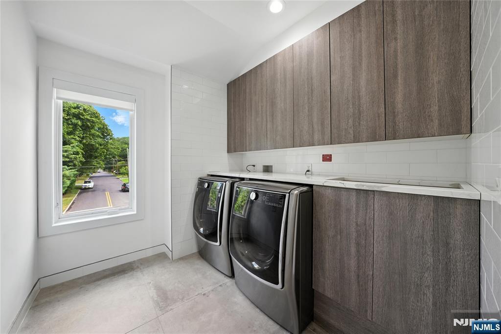 44 Floral Terrace Tenafly, NJ 07670 - Photo 23 of 49