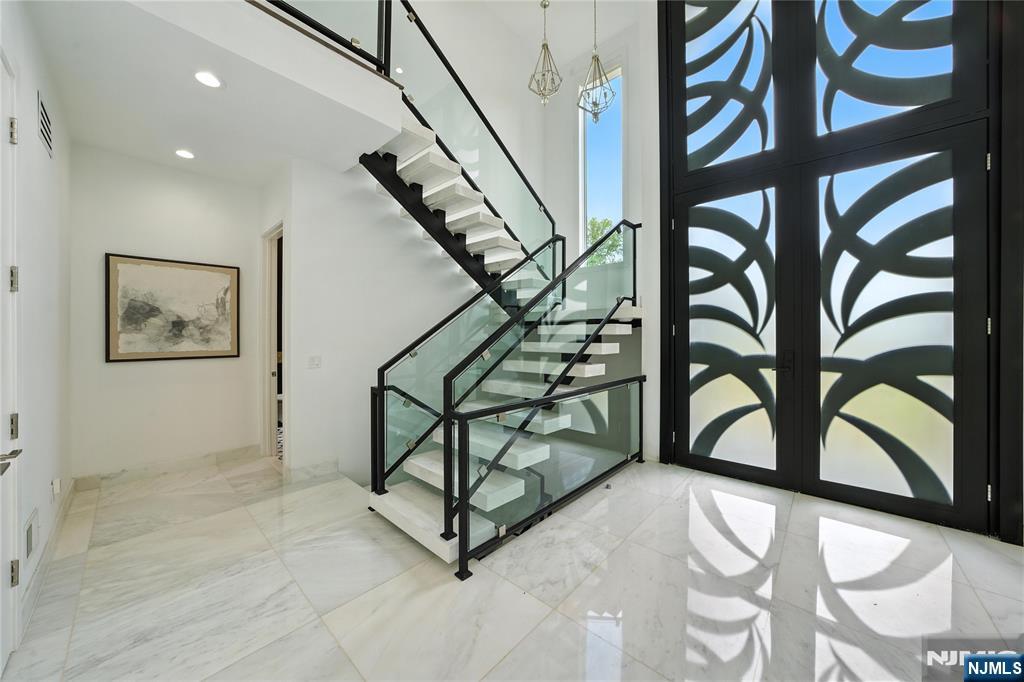 44 Floral Terrace Tenafly, NJ 07670 - Photo 4 of 49
